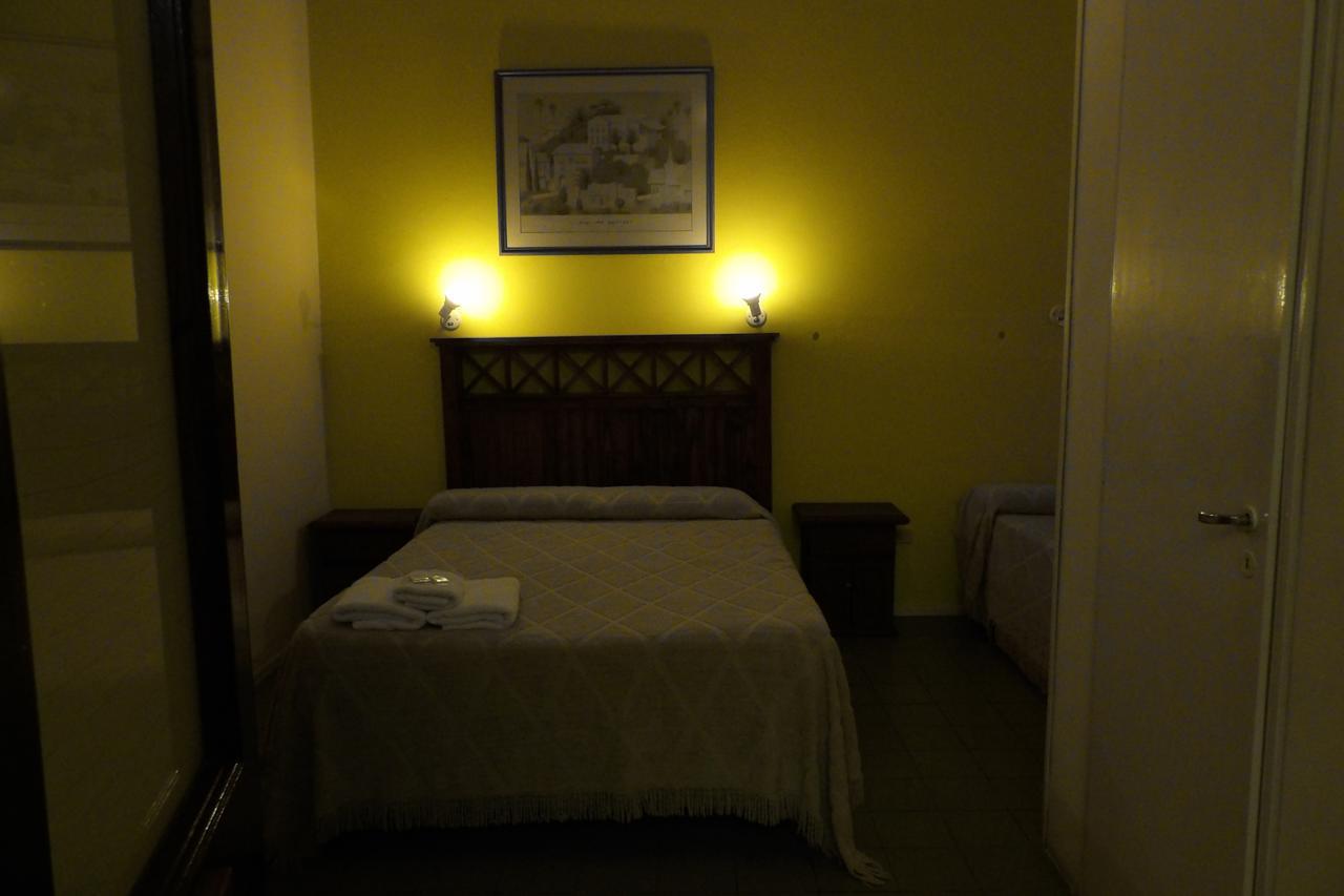 Nuevo Hotel Belgrano San Nicolas de los Arroyos Ngoại thất bức ảnh